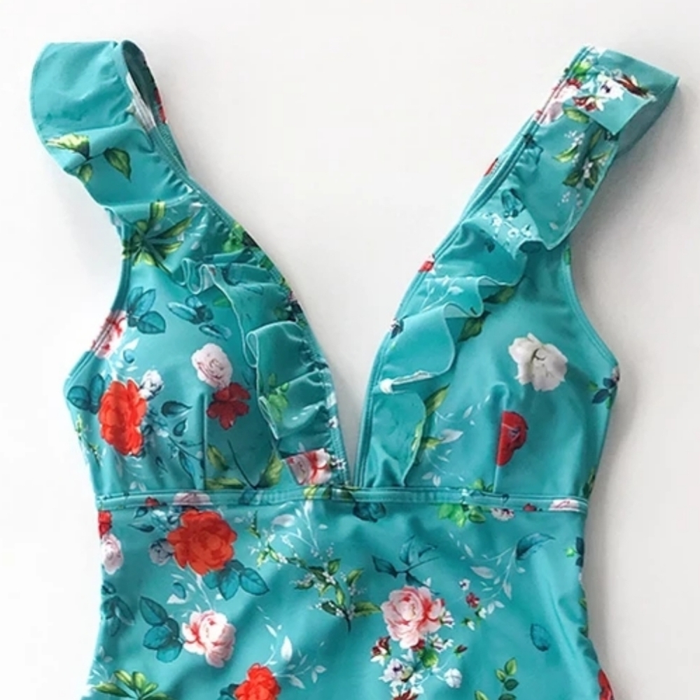 5⭐ ❤Floral Ruffled V neck One Piece Swimsuit - Picture 3 of 5
